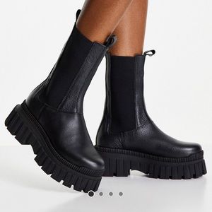 Asos design Addison chunky leather Chelsea boots - brand new never worn US 8